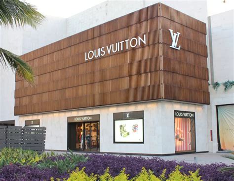 louis vuitton cancun la isla fashion harbour|Louis Vuitton Cancun la Isla Fashion Harbour store, Mexico.